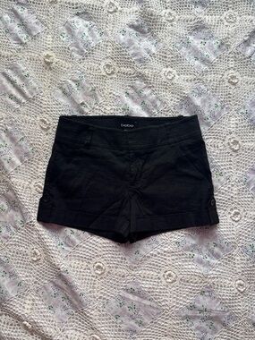 Vintage Bebe black low rise linen shorts